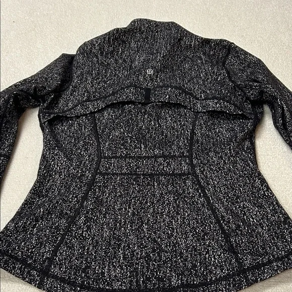 lululemon athletica Charcoal and Black Utility Jacket - Picture 5 of 6